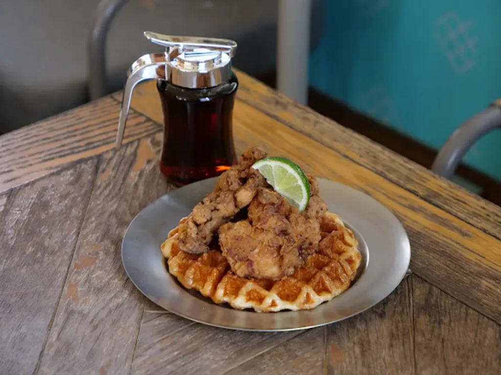 囲と囲曲　食事系　チキン