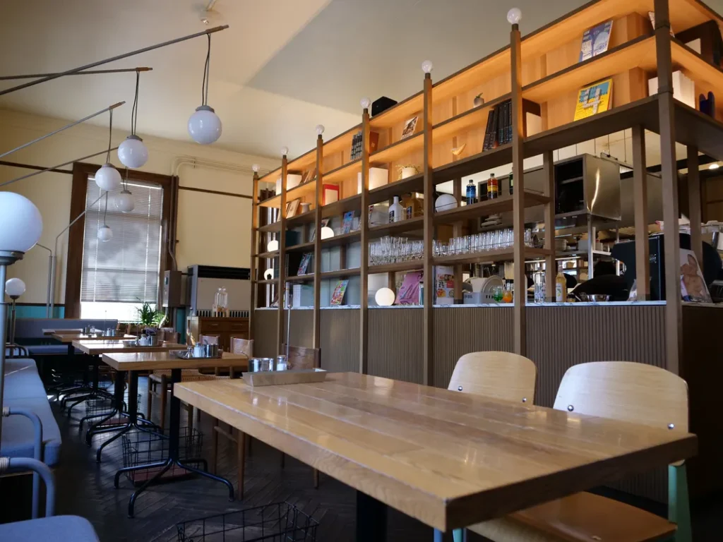 囲と囲曲　内観２