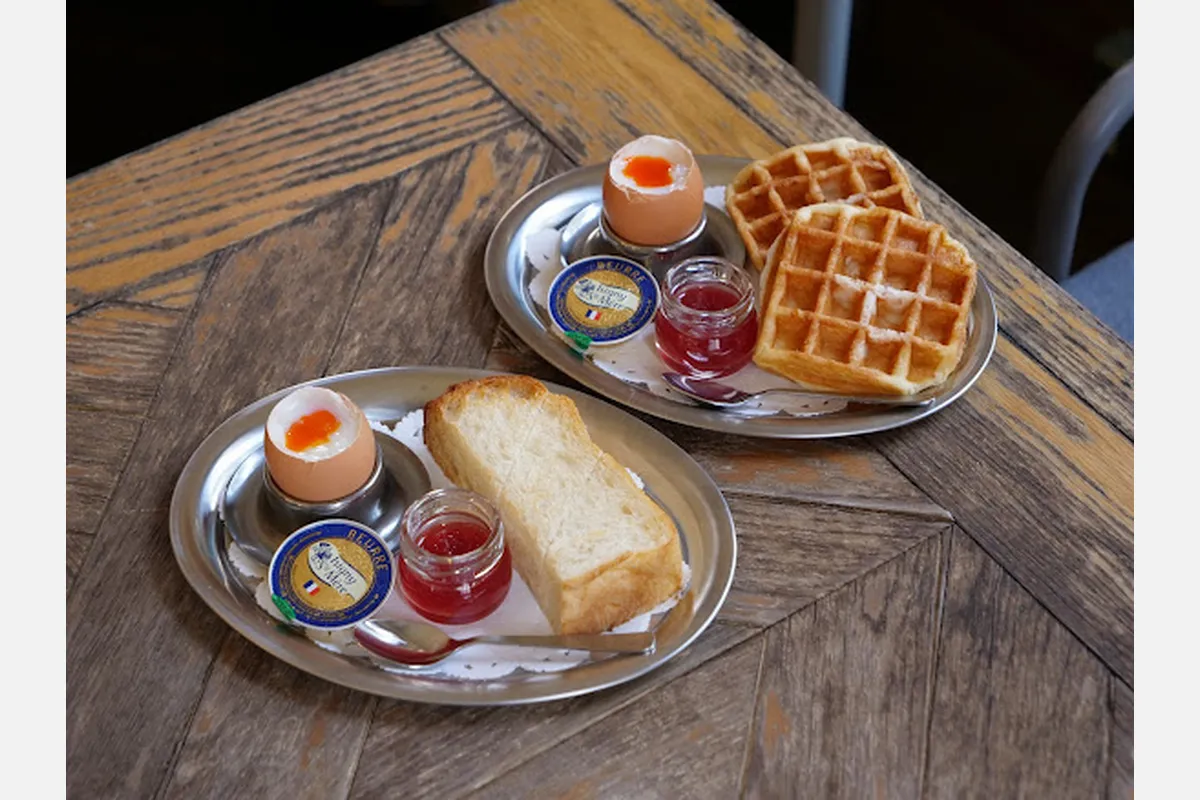 4/3（金）「大阪府立中之島図書館」にワッフルカフェ「囲と囲曲」オープン！