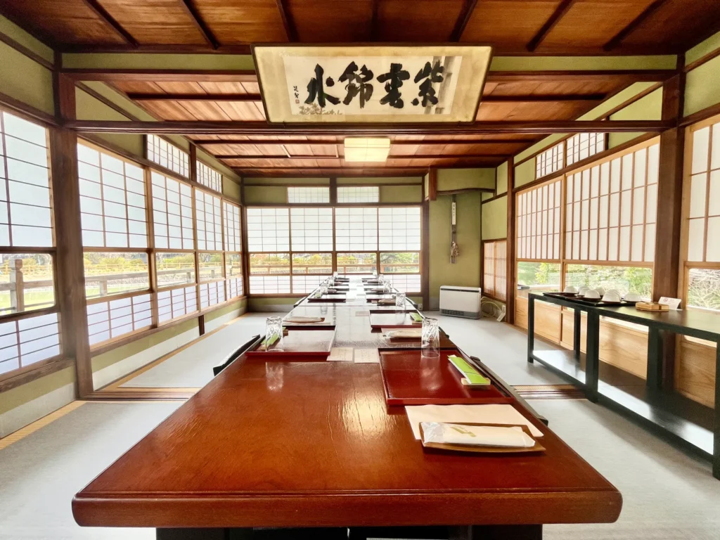 錦水亭　客間　大人数仕様