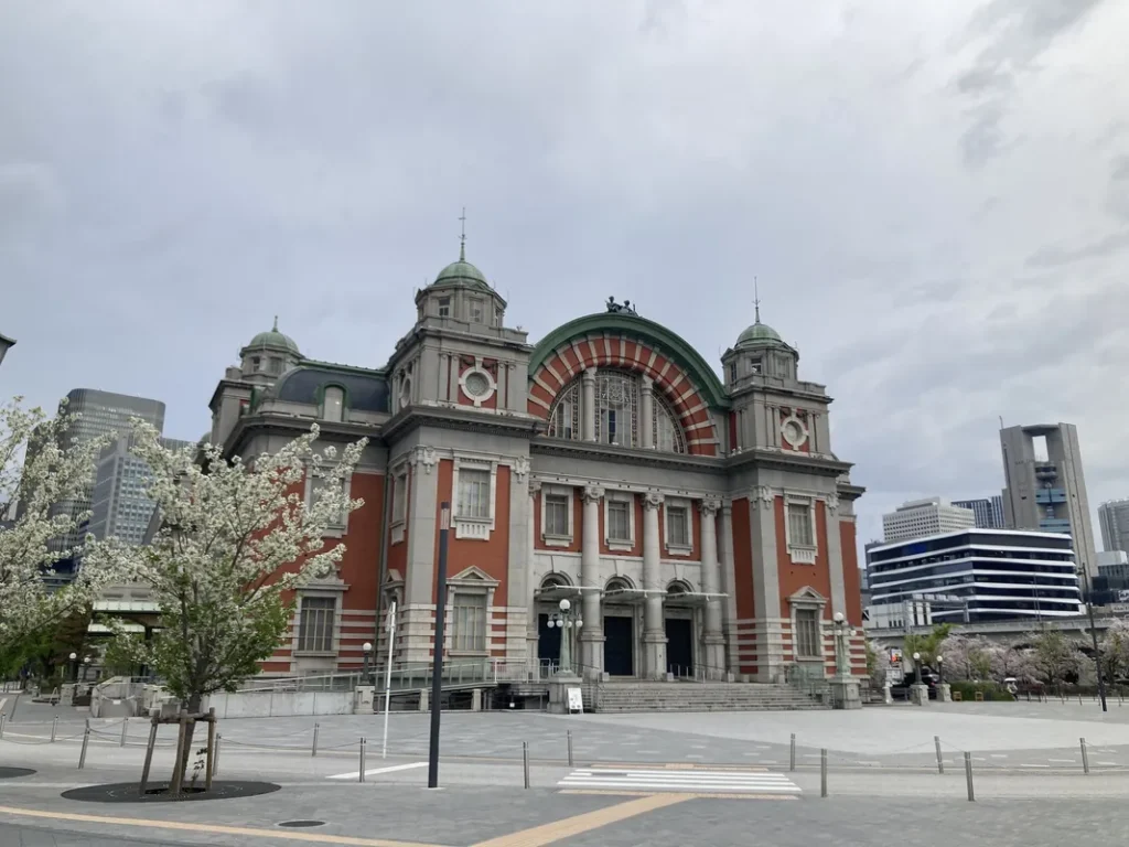 北浜蚤の市会場　中央公会堂