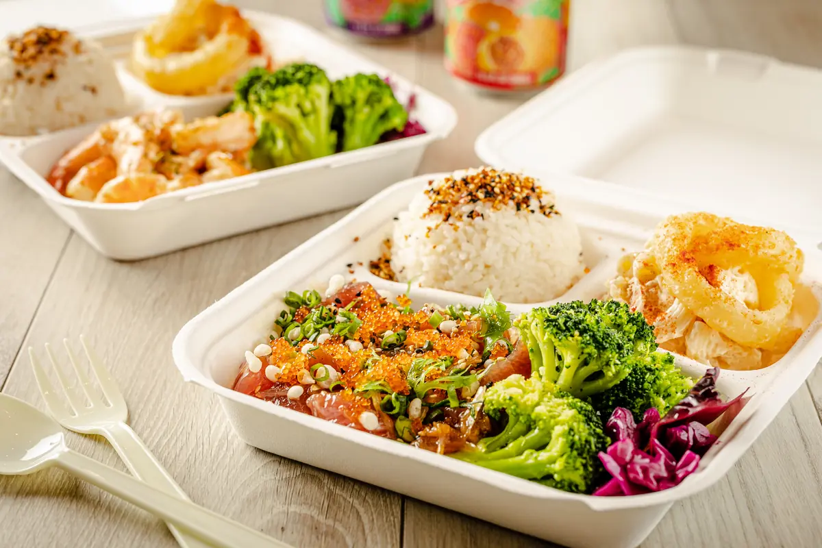 京都の公園型複合施設「Re.Nova北山」にハワイアンカフェ『ISLAND PLATE LUNCH』が4月3日オープン！