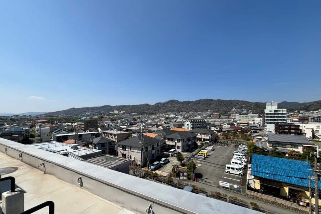 箕面市役所　屋上広場　眺め
