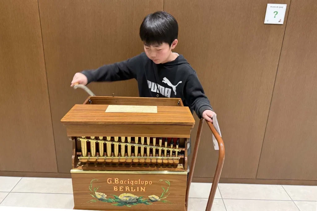 ストリートオルガン