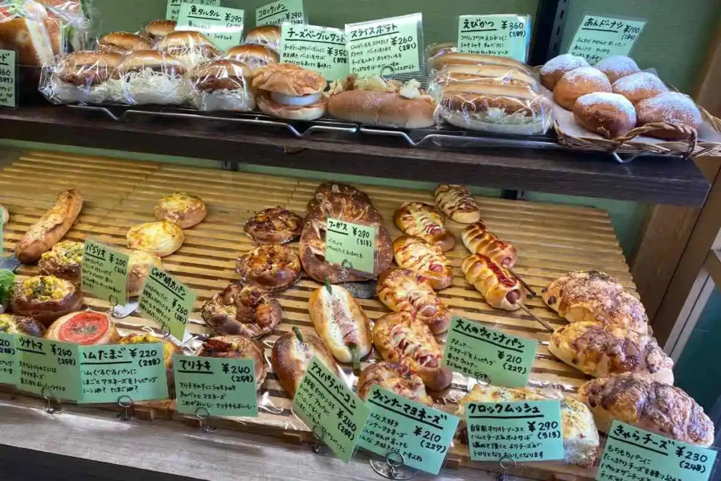 陳列されたパン