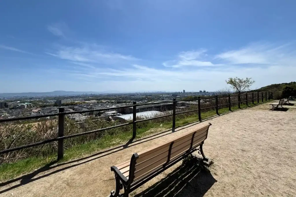 彩都なないろ公園 展望広場