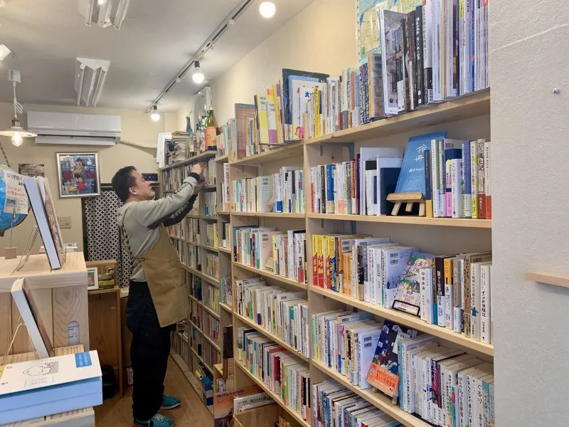 たびたび書店　内観１