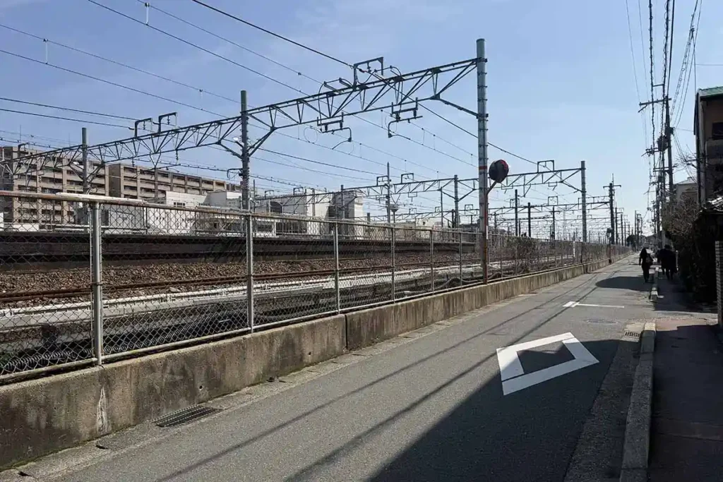 JR向日町駅から南下