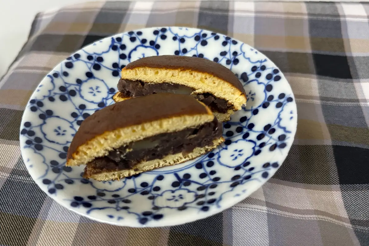 4/4は「どらやきの日」。吹田「津村屋」の「味自慢・三笠」をご紹介♪