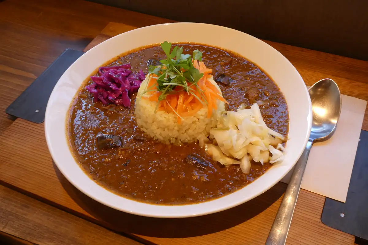 時間を忘れる居心地の良さ！吹田のカフェ「ZUTTO COFFEE」